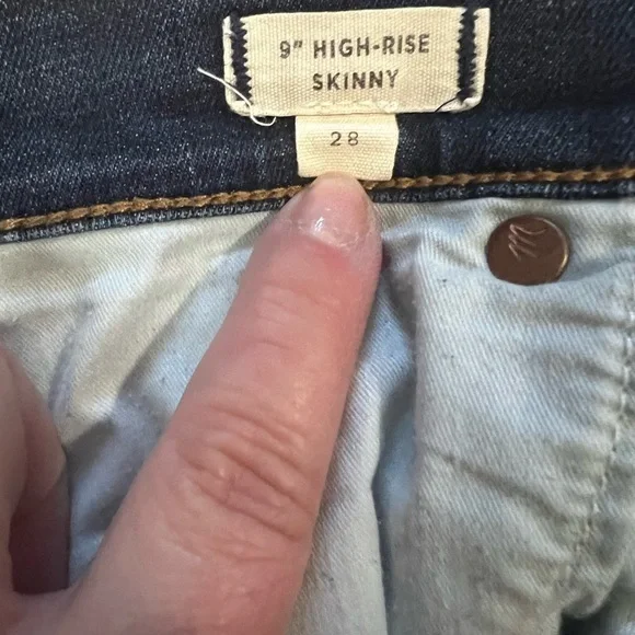 Madewell 9" High-Rise Skinny Jeans - Picture 6 of 7